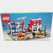 LEGO 10041 Main Street Town Shops and Services 2003 New Sealed