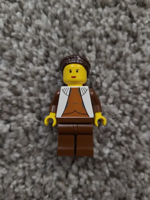 LEGO Star Wars Princess Leia Bespin Minfigure Minifig Cloud City Yellow Skin