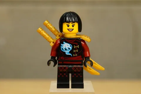 LEGO Minifigure njo0245 Nya Skybound Black Bob Cut Hair Ninjago & Swords