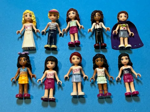 LEGO Mini Dolls. Lot of 10 Random Assorted Mini-Doll Figures. L2-13