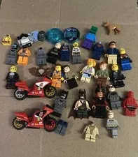 Lego Minifigure Lot & Parts