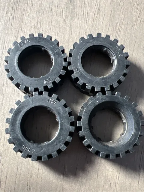 LEGO 3483 Tire 24mm D. x 8mm Offset Tread - Interior Ridges 4 Pieces