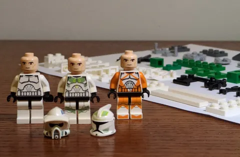 Lego Star Wars 7913 Clone Trooper Battle Pack sw0297 sw0298 sw0299 EUC
