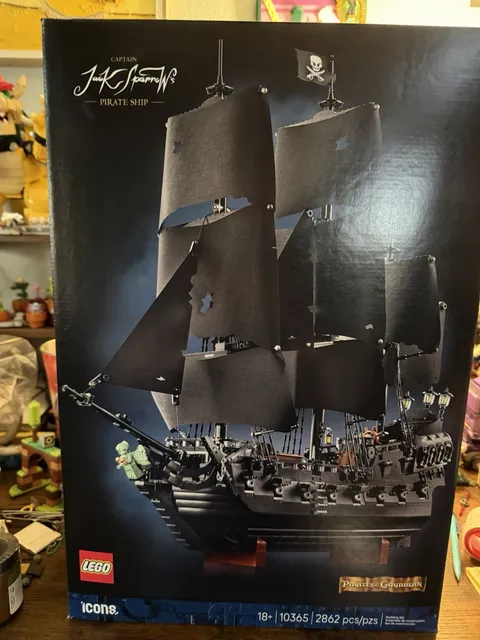 Lego 10365  Black Pearl Captain Jack Sparrow Pirate Ship Brand New ***UNOPENED**