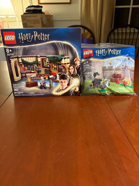 LEGO Harry Potter Hogwarts Castle: Room of Requirement 40770 & lego 30706