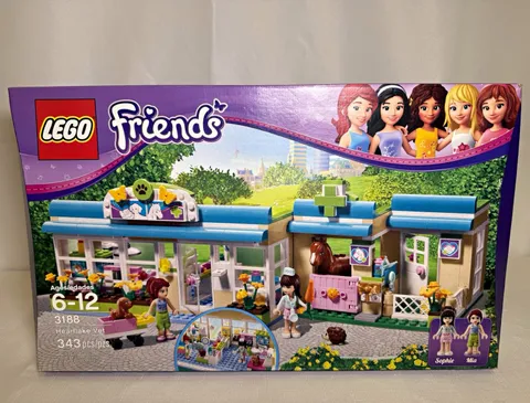 NEW UNOPENED LEGO Friends 3188 Heartlake Vet Clinic, 343pcs w/ Sophia & Mia