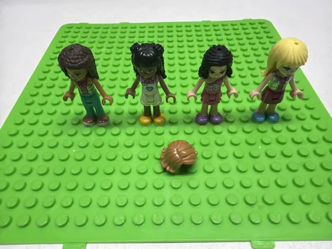 Lego Friends Minifigure LOT OF 4 ANDREA ALIYA MIA STEPHANIE