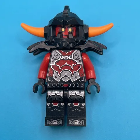Lego Castle NEXO Knights Ash Attacker Minifigure 70323 70322 70326 70310 70317