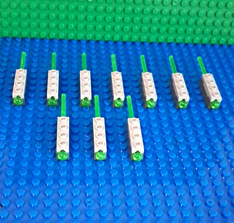 LEGO Projectile Launcher 1x4x1 Spring Shooter With Green Missles. Lot Of 10.