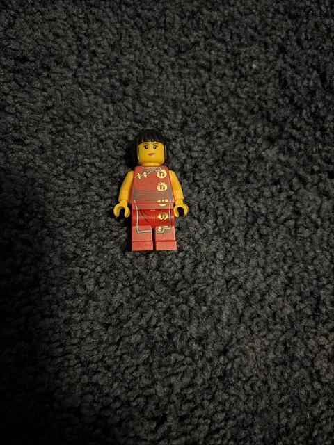 Lego Ninjago Nya from The Golden Weapons Minifigure NJO0012