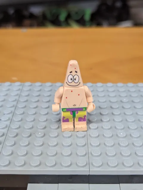 Lego SpongeBob SquarePants Minifigure Patrick (BOB002) From 3827 Retired