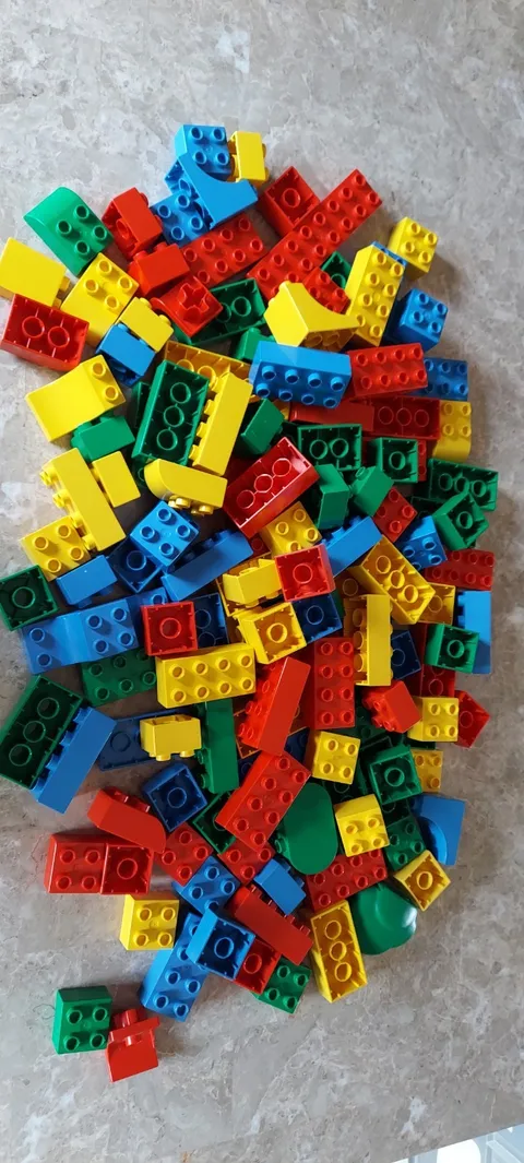 LEGO DUPLO BRICKS LOT OF 140 PIECES ASSORTED 