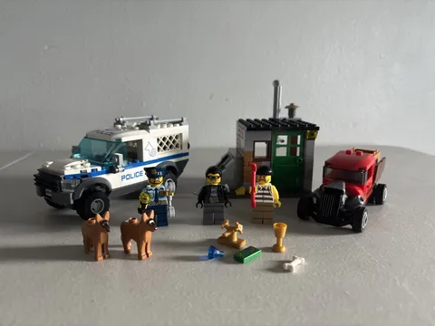 LEGO CITY: Police Dog Unit (60048) 100% complete Great Condition.