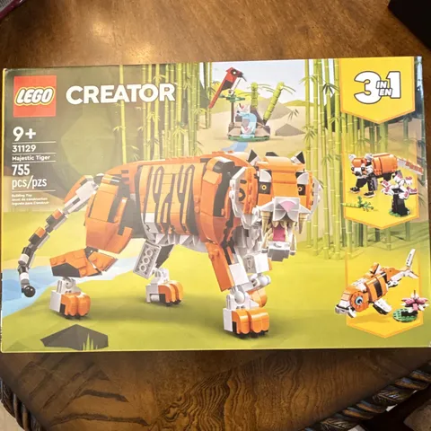 LEGO Creator 3-in-1 Majestic Tiger 31129 Complete Set 755 Pieces