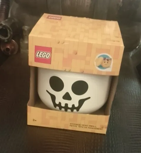 Small LEGO White Skeleton Storage Head (5006591) NIB