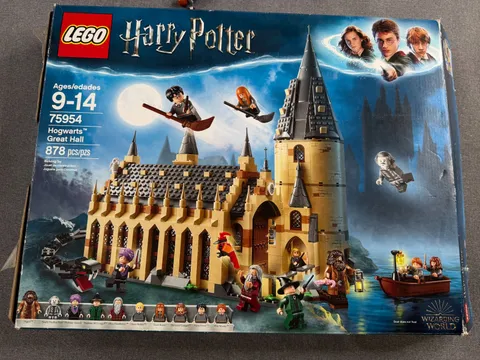 LEGO Harry Potter Hogwarts Great Hall 75954 878pcs Complete Set w/ Box