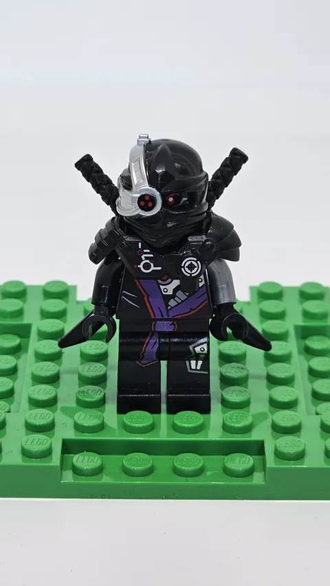 LEGO Ninjago General Cryptor Rebooted Minifigure njo0092 Retired CMF