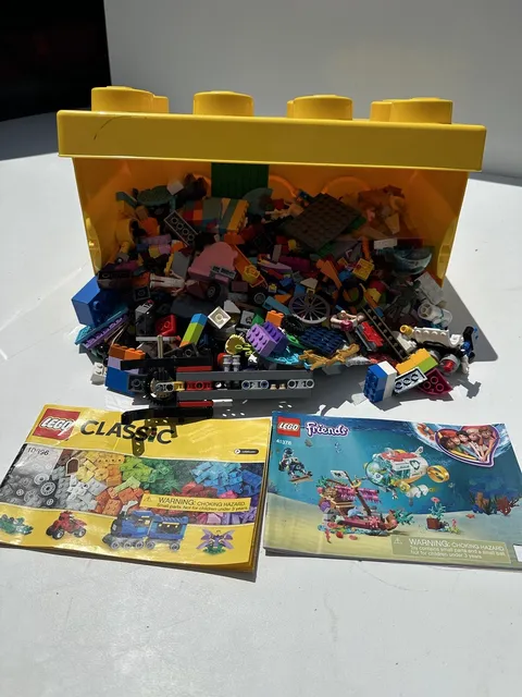 LEGO Storage Brick Box 8 Stud Building Block Container Yellow + 4lbs Misc. LEGOS