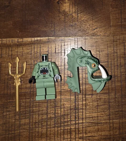 LEGO Atlantis Baracuda Guardian green fish minifigure 7985 7978