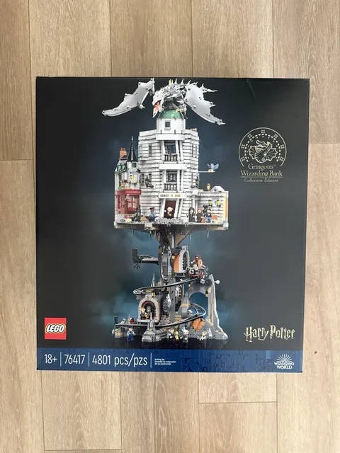 *VERY RARE* LEGO Harry Potter Gringotts Wizarding Bank 76417 Brand New Sealed