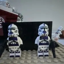 LEGO Star Wars Clone Trooper Minifigure Lot of 2 White & Purple w/ Blasters