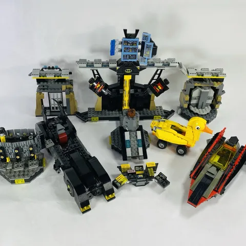 Incomplete LEGO Batman Movie: Batcave Break-in 70909 & Pursuit of Joker 76119
