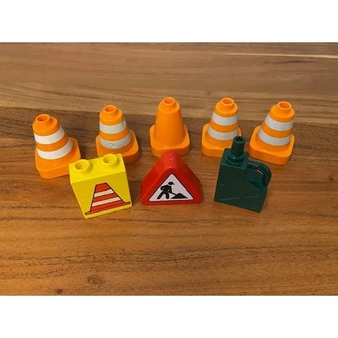 Lego Duplo Construction Accessory Lot Traffic Cones Road Sign Gas Can 8pc Set