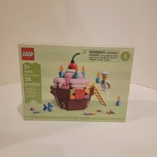 LEGO 40905 Birthday Cupcake Brand New and Factory Sealed Box