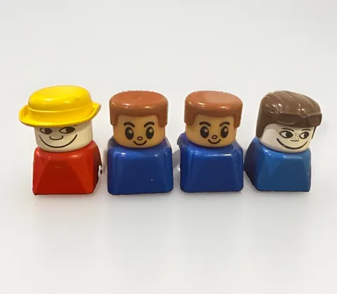 RARE! VINTAGE LEGO DUPLO SQUARE BASE LOT OF 4 ASSORTED CHARACTERS 1 3/4" TALL