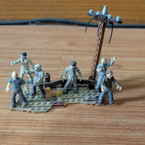 call of duty mega blocks zombie hord set, not complete, no box, no instructions