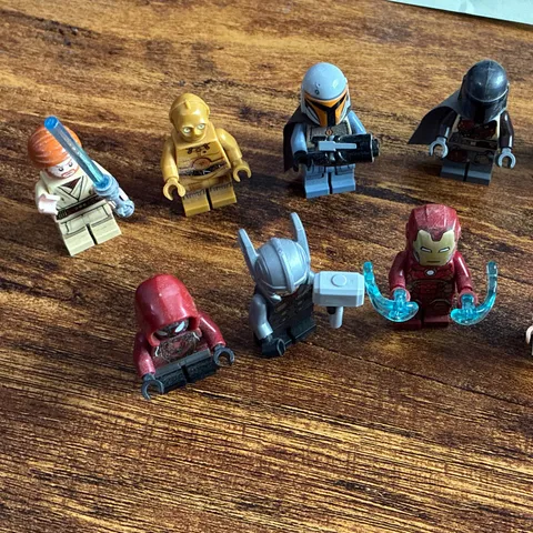 Massive LEGO Minifigure Lot - Mixed Star Wars, Marvel, DC Super Heroes & More
