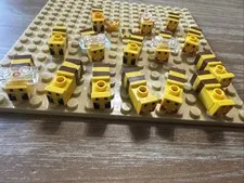 Lego Minecraft Bees. 🐝 Lot Of 14!