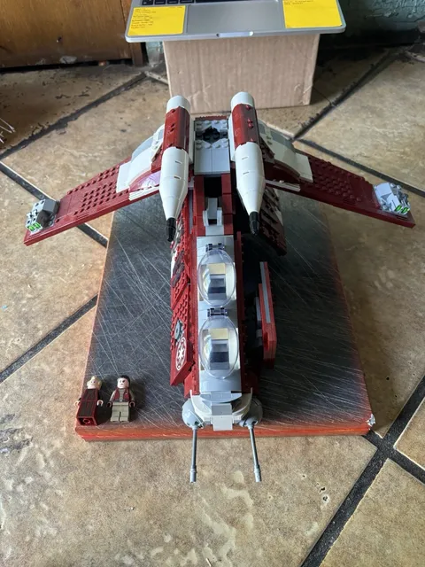 LEGO Star Wars: Coruscant Guard Gunship (75354)