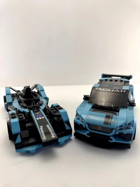 Lego Speed Champions #76898 Panasonic Jaguar Cars FINISH GATE MISSING