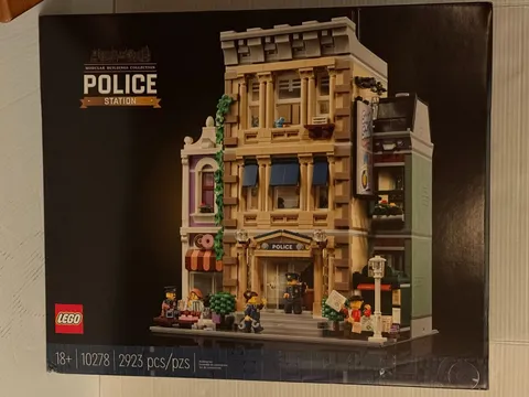 LEGO Police Station (10278) New Unopened