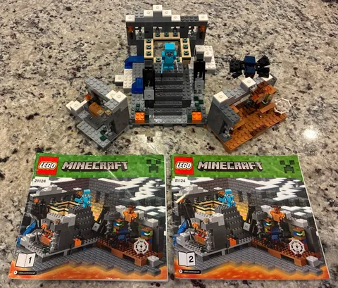 Lego 21124 Minecraft The End Portal 100% Complete with Manuals NO Box