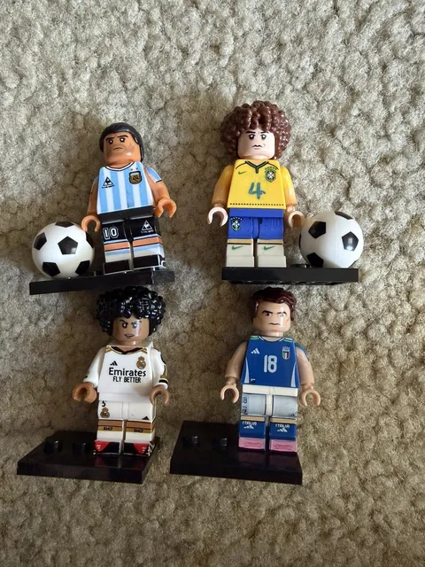 Lego World Cup custom Minifigure Bellingham, Maradona, David Luiz, Barella. 