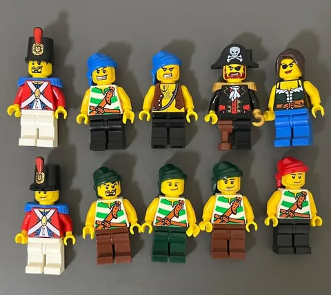LEGO Minifigure Pirates Lot Set Bulk Sale Soldier