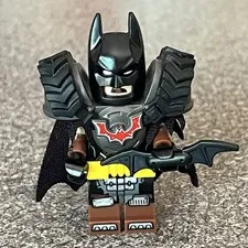 LEGO Apocalypseburg Batman Minifigure Battle Ready Tire Armor 70840