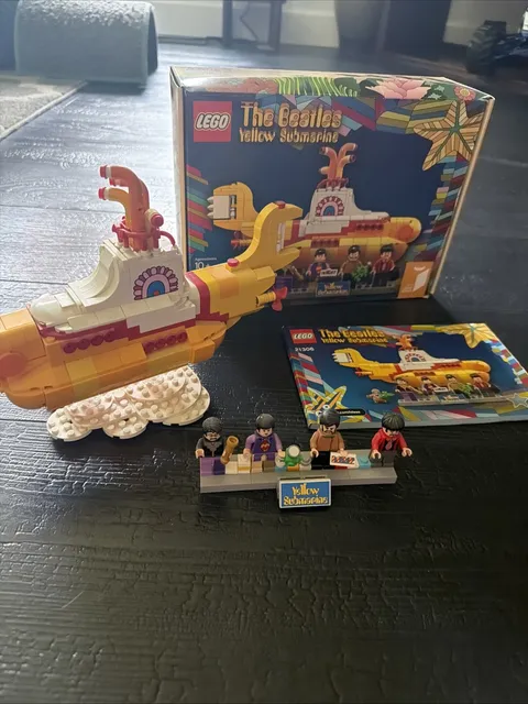 LEGO Ideas: The Beatles Yellow Submarine (21306)