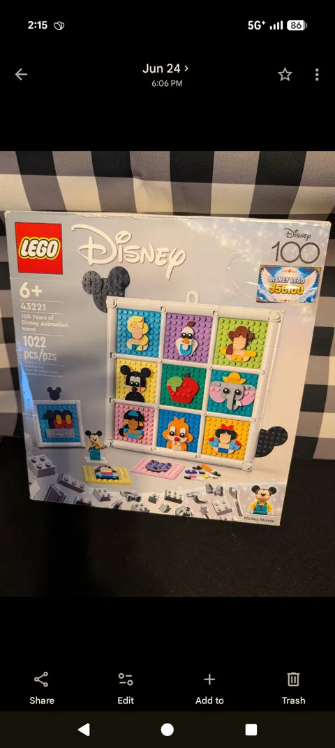 LEGO Disney: 100 Years of Disney Animation Icons (43221) painter Mickey included