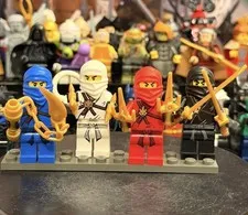 Lego Ninjago Lot of 4 THE GOLDEN WEAPONS minifigs KAI, Jay, ZANE, Cole