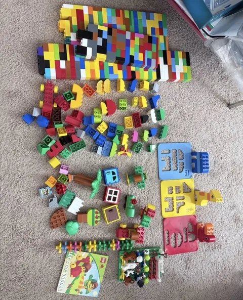 423 pieces original Lego Duplo bricks and building blocks sets 