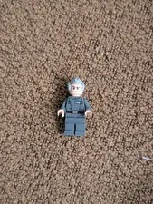 LEGO Star Wars Grand Moff Wilhuff Tarkin Minifigure sw0770 LOOSE