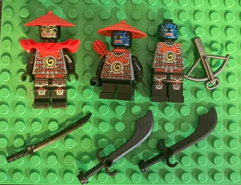 LEGO NINJAGO Stone Army Minifigures njo0081 & njo0082! And Weapons!