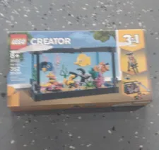 LEGO Creator 3 in 1 Fish Tank 31122 Boxed Set 352 pcs Age 8+ Animals