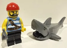 Lego  pi178	 Pirate - Medium Blue and White Stripes, Black Legs & Shark 5003082