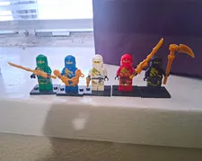 LEGO NINJAGO Minifigure Lot of 5 w/ Weapons Kai Zane Jay Cole Lloyd