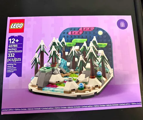 LEGO Northern Lights Diorama 40785 Limited Edition Complete Set 373 pcs sealed