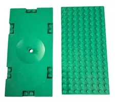 LEGO ONE 8 x 16 Green Sports Field Soccer & ONE 8 x 16 Green 4204 Thick Brick